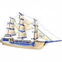 Maquette en bois bateau trois-mâts avec présentoir